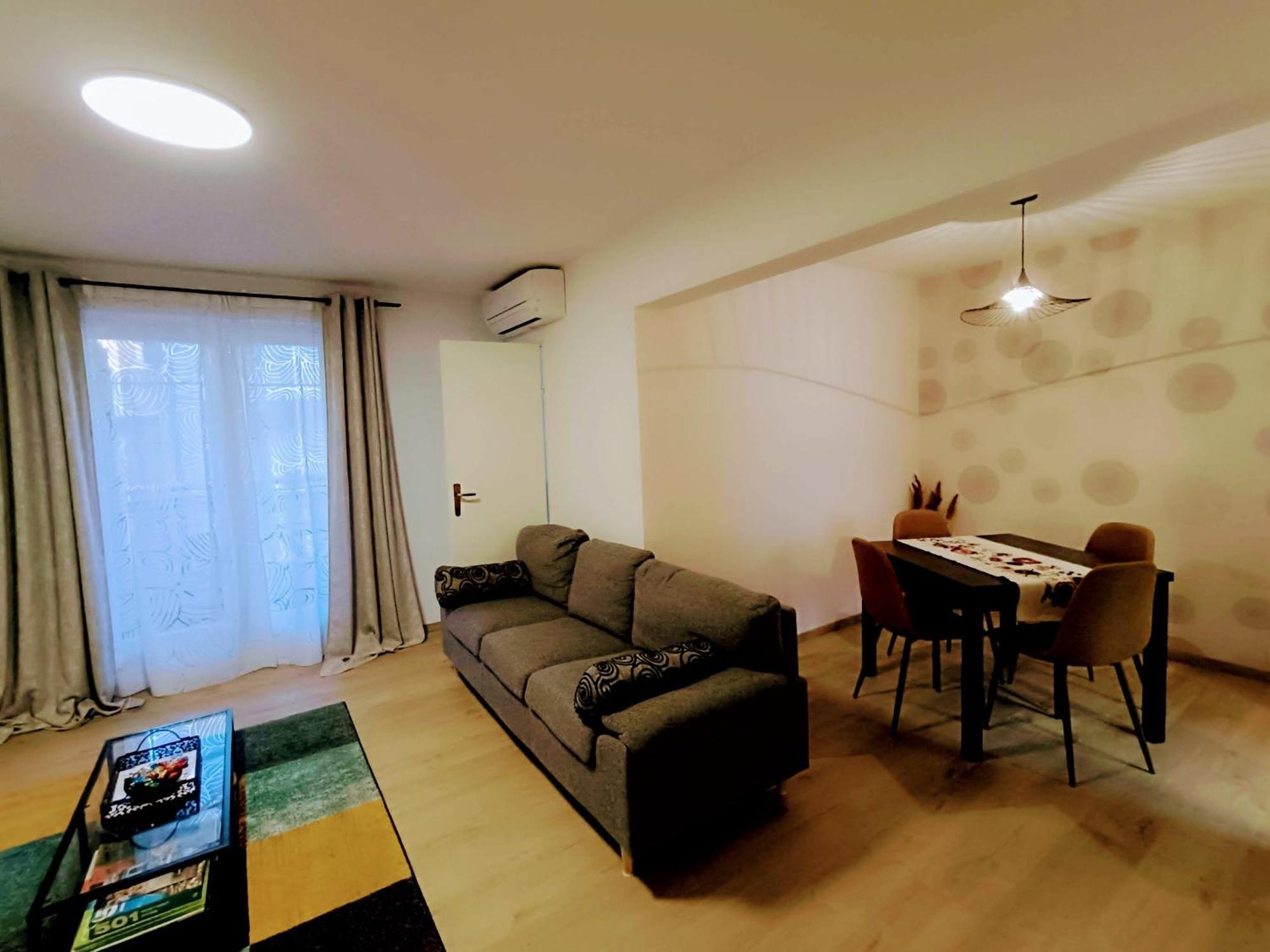 Travel Stop Apartament *