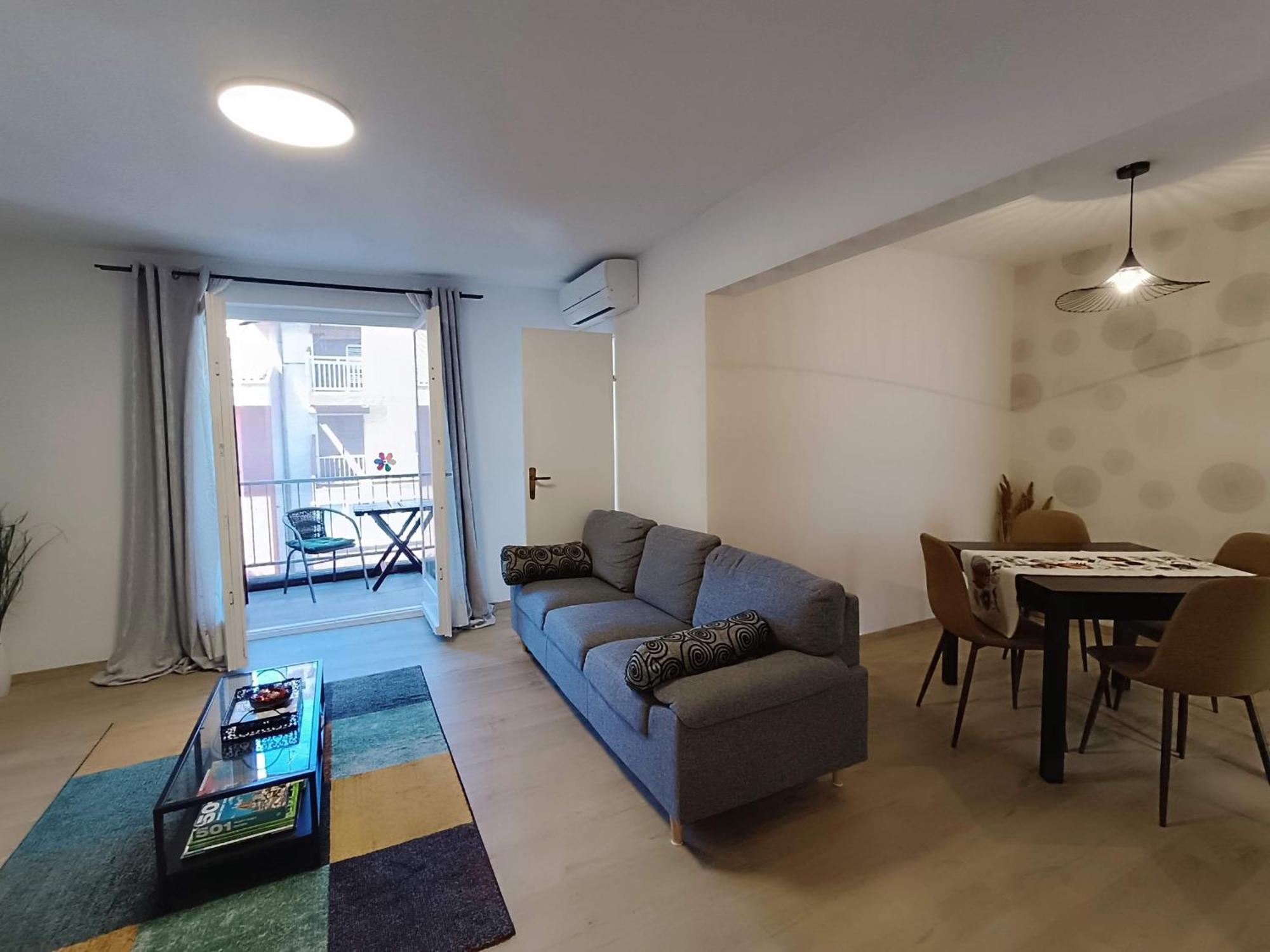 Travel Stop Apartment *